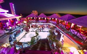 Big Beachfront Apartment In Los Cristianos!